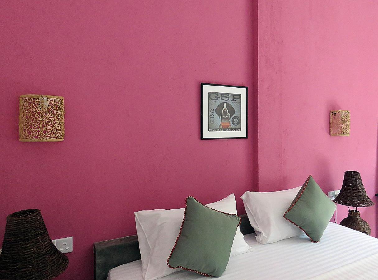 H&C Heaven Beach Hotel Unawatuna Buitenkant foto